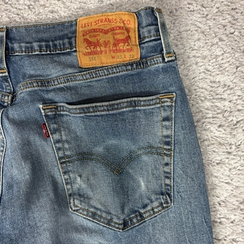 Levi's Jeans Mens 33 x 32 514 Straight Fit Light Wash Casual Denim Work Outdoors